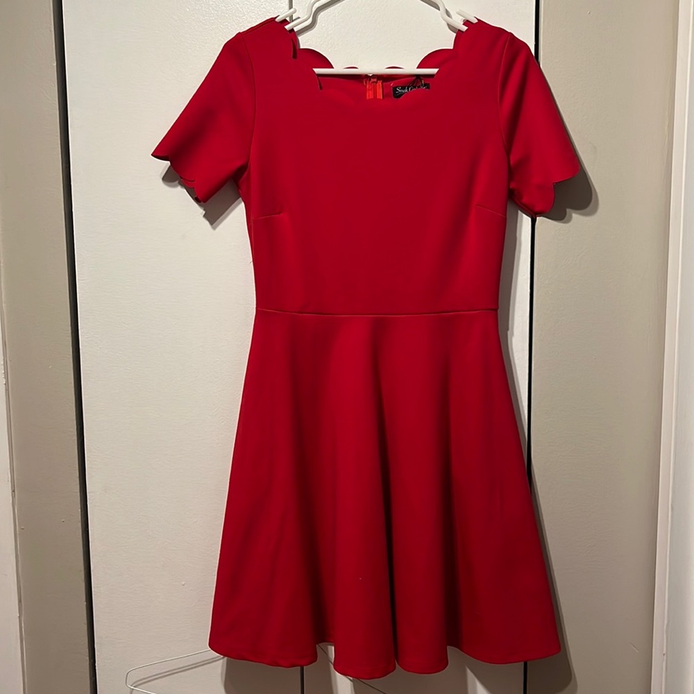 Red scallop dress w/pockets